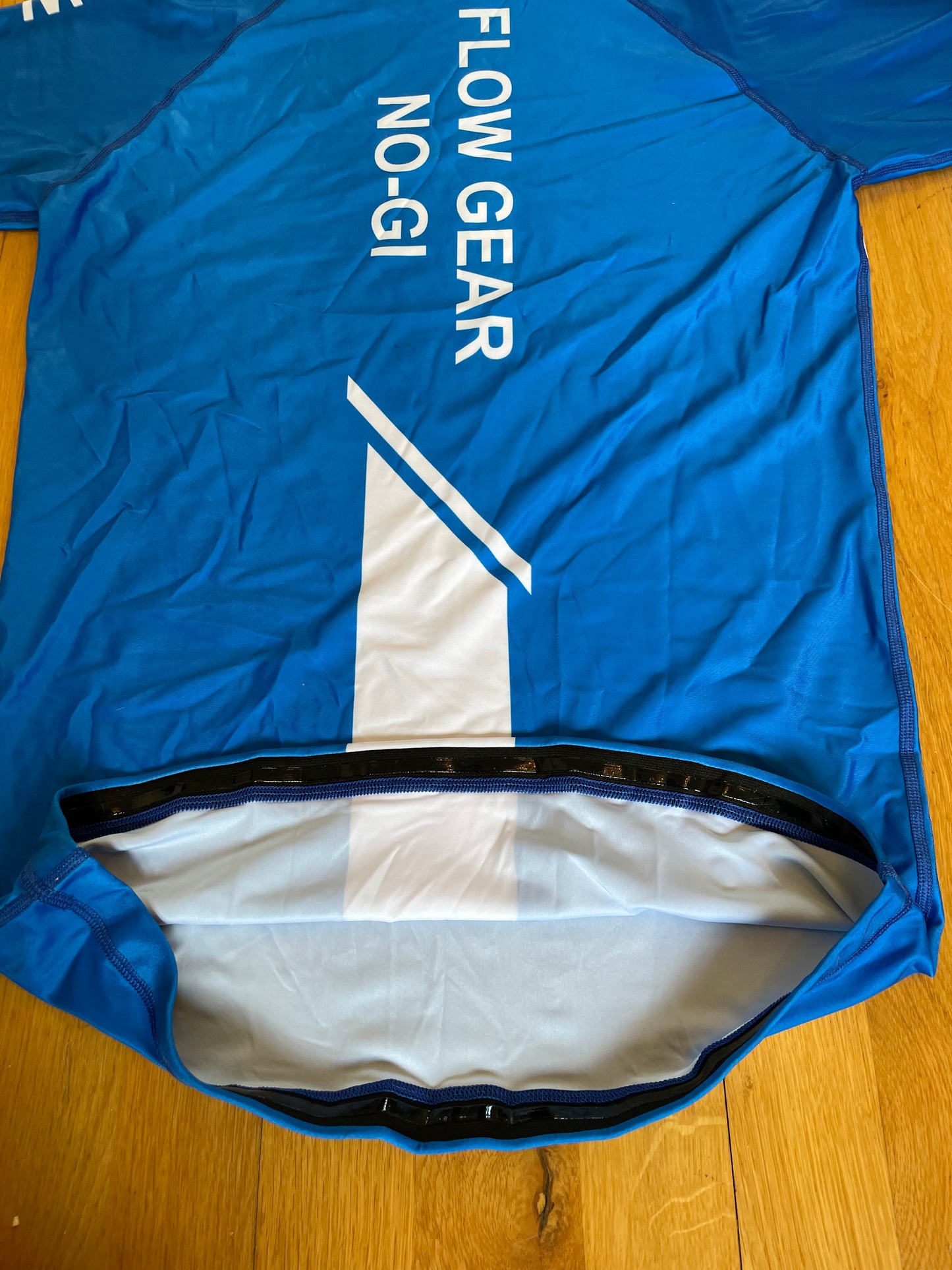 Flow Gear No-Gi Blue N White Rash Guard