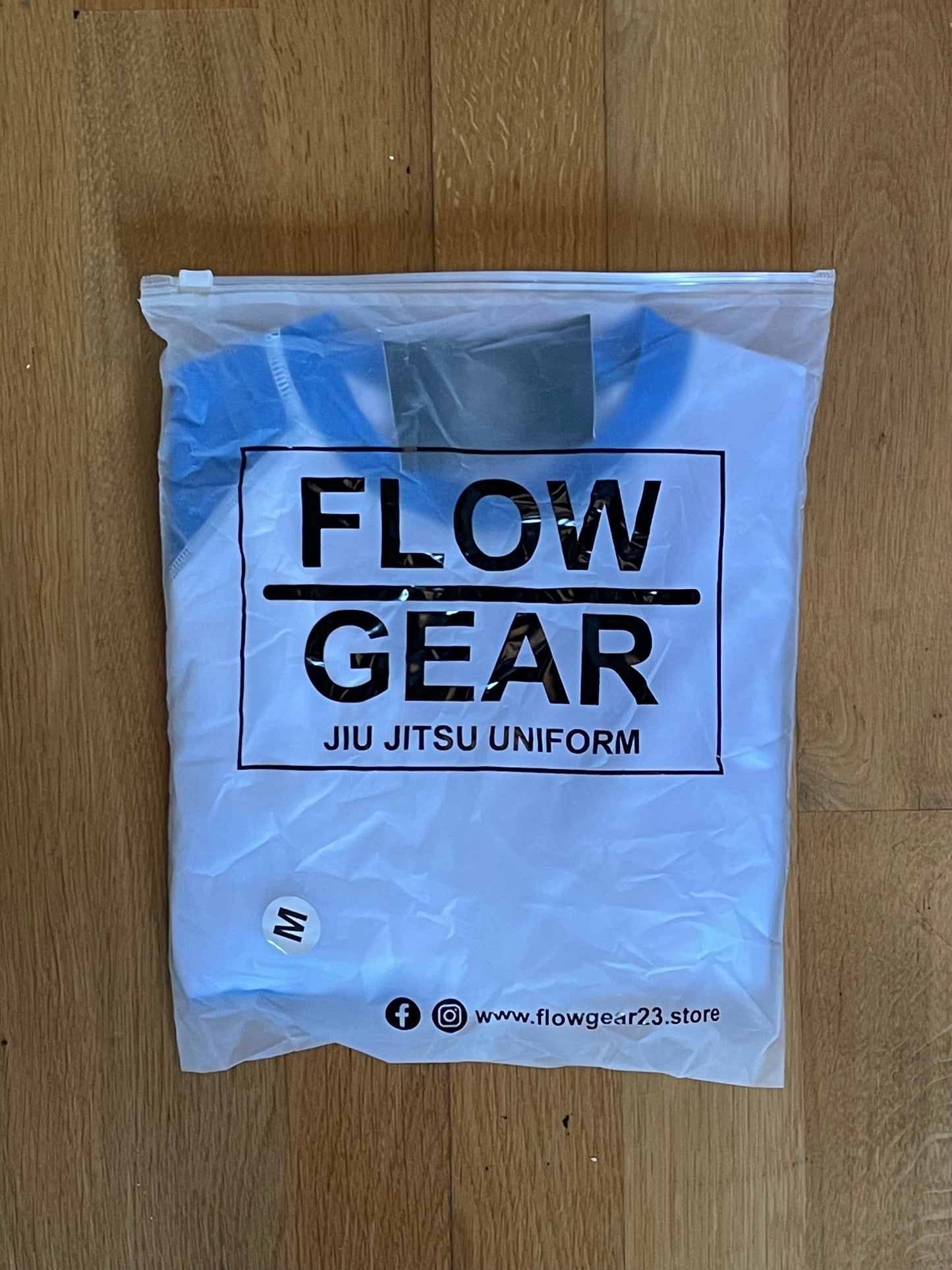 Flow Gear No-Gi White N Blue Rash Guard
