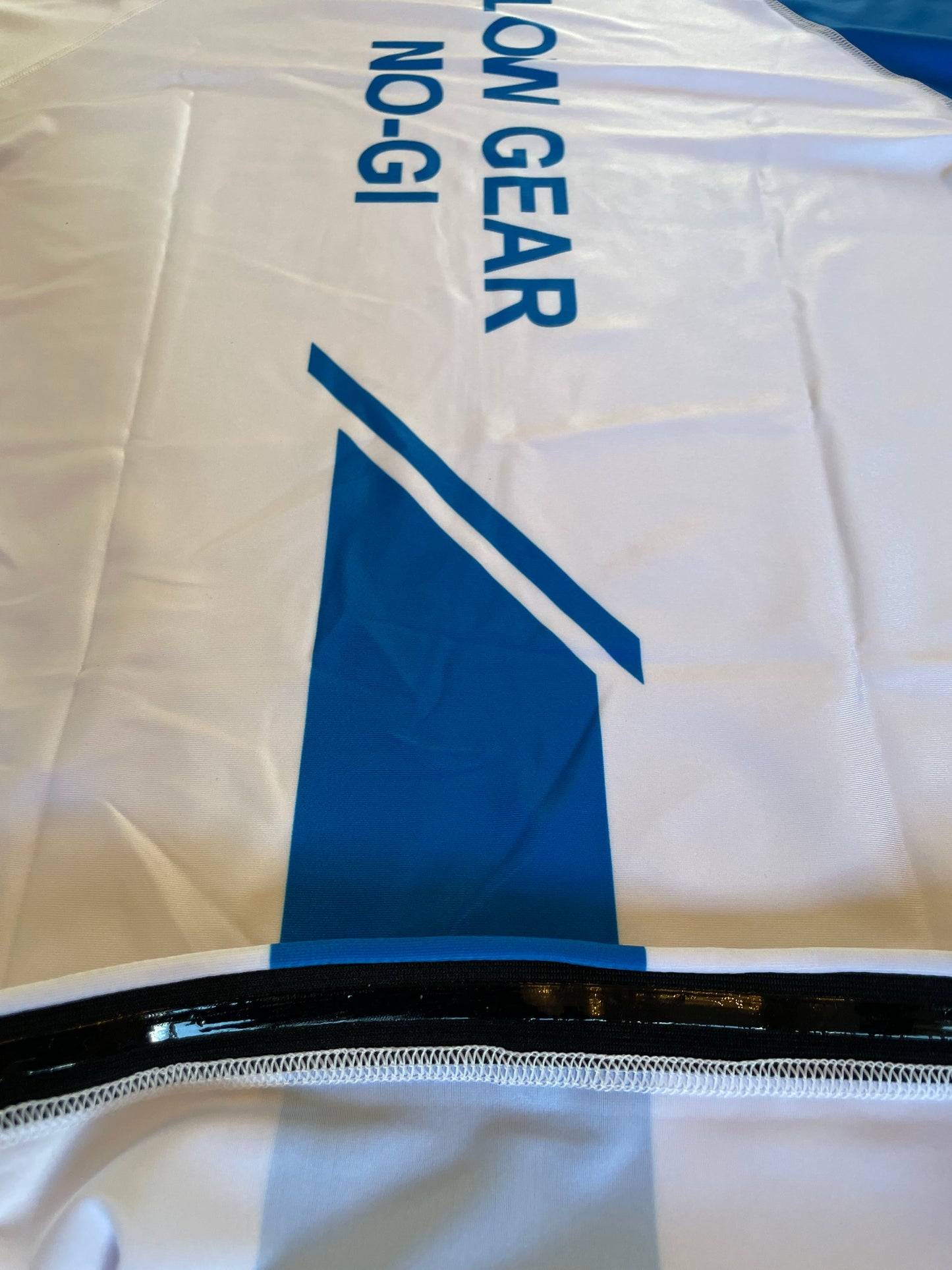 Flow Gear No-Gi White N Blue Rash Guard