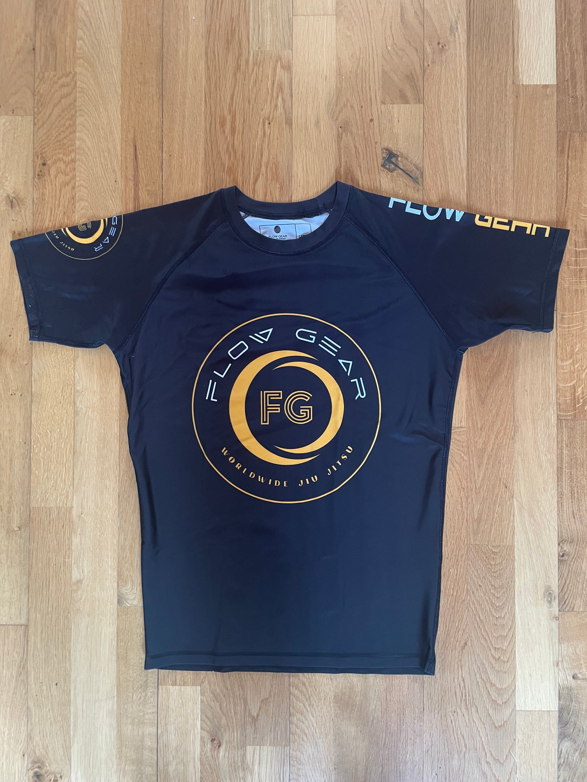 Flow Rider Rash Guard Flow Gear Yellow No-Gi Rash Guard – Flow Gear 23